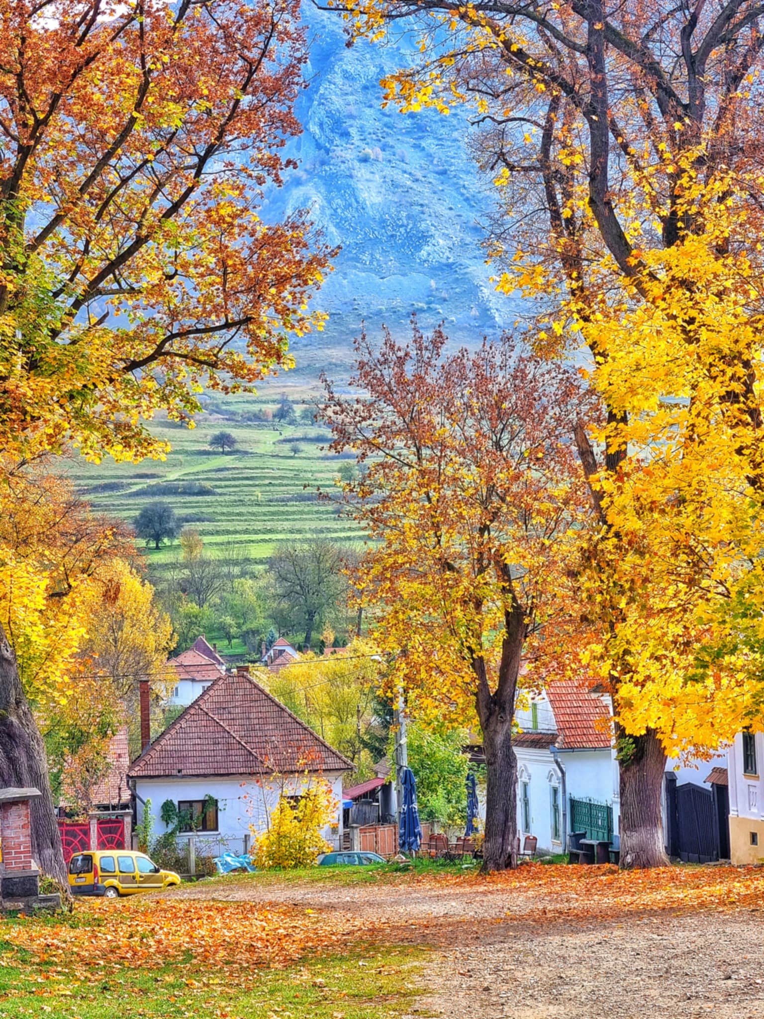 Cele mai instagramabile peisaje de toamnă din România