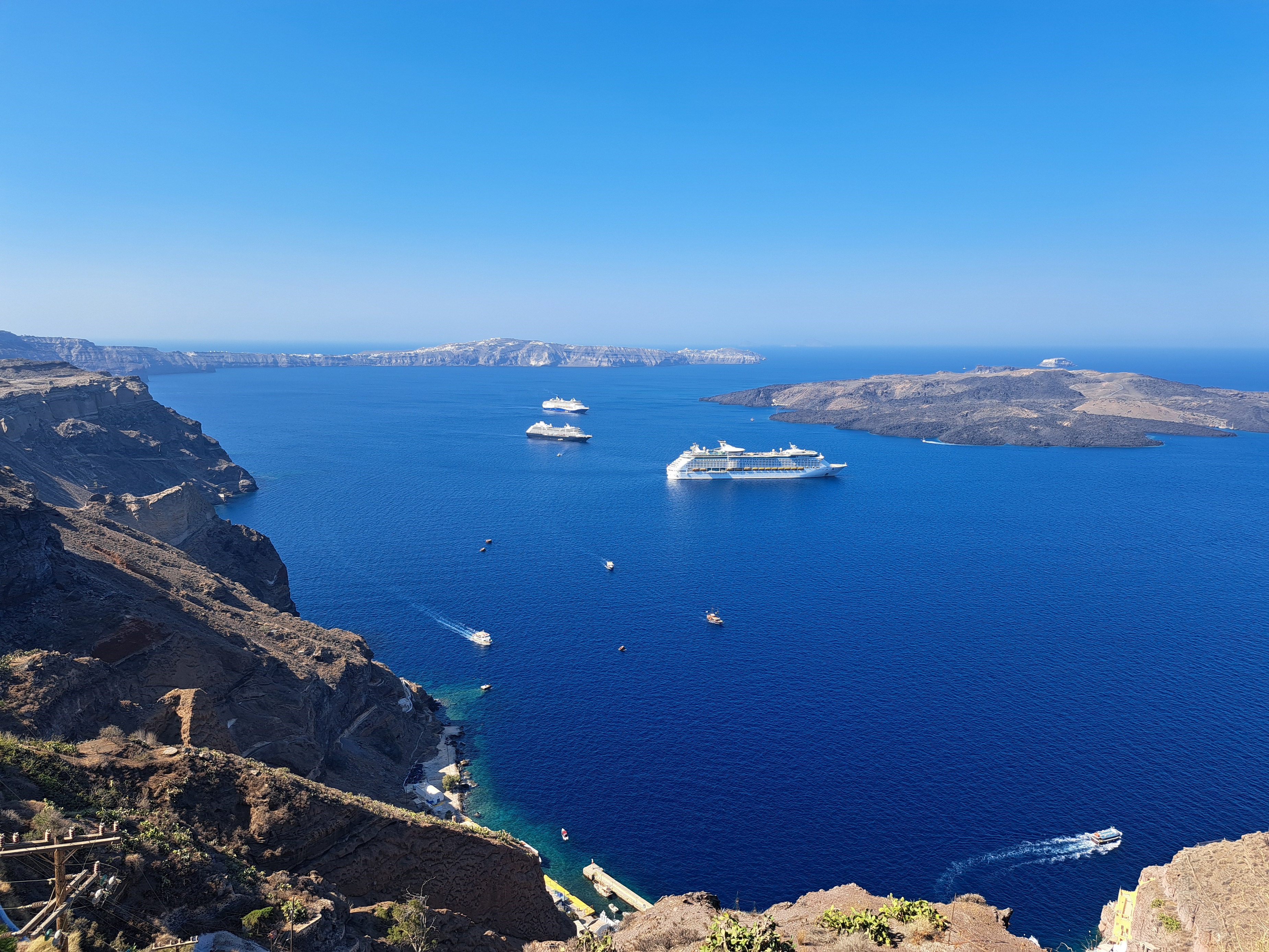 Santorini, insula celor mai spectaculoase apusuri de soare
