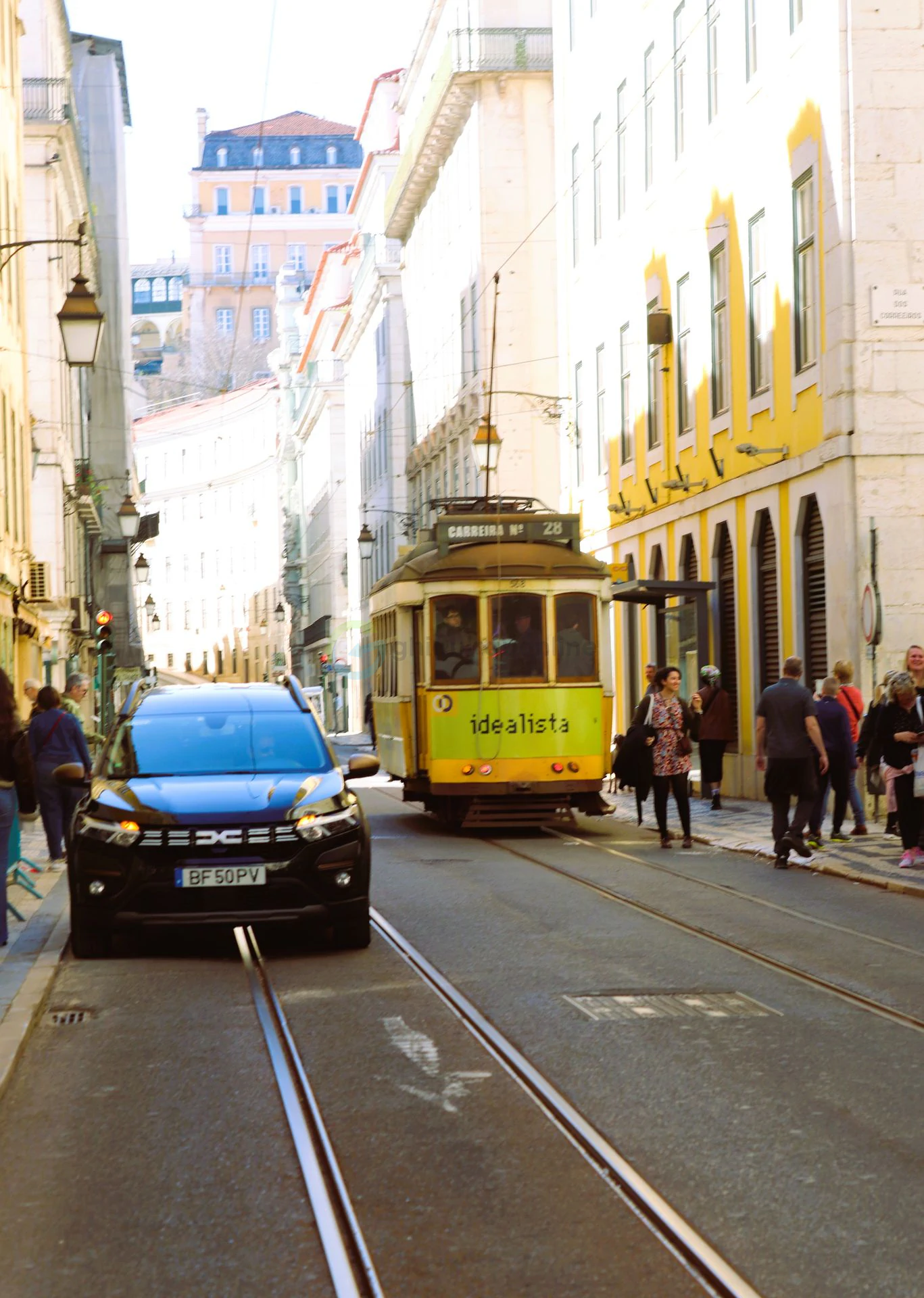 Lisbon Tram E28