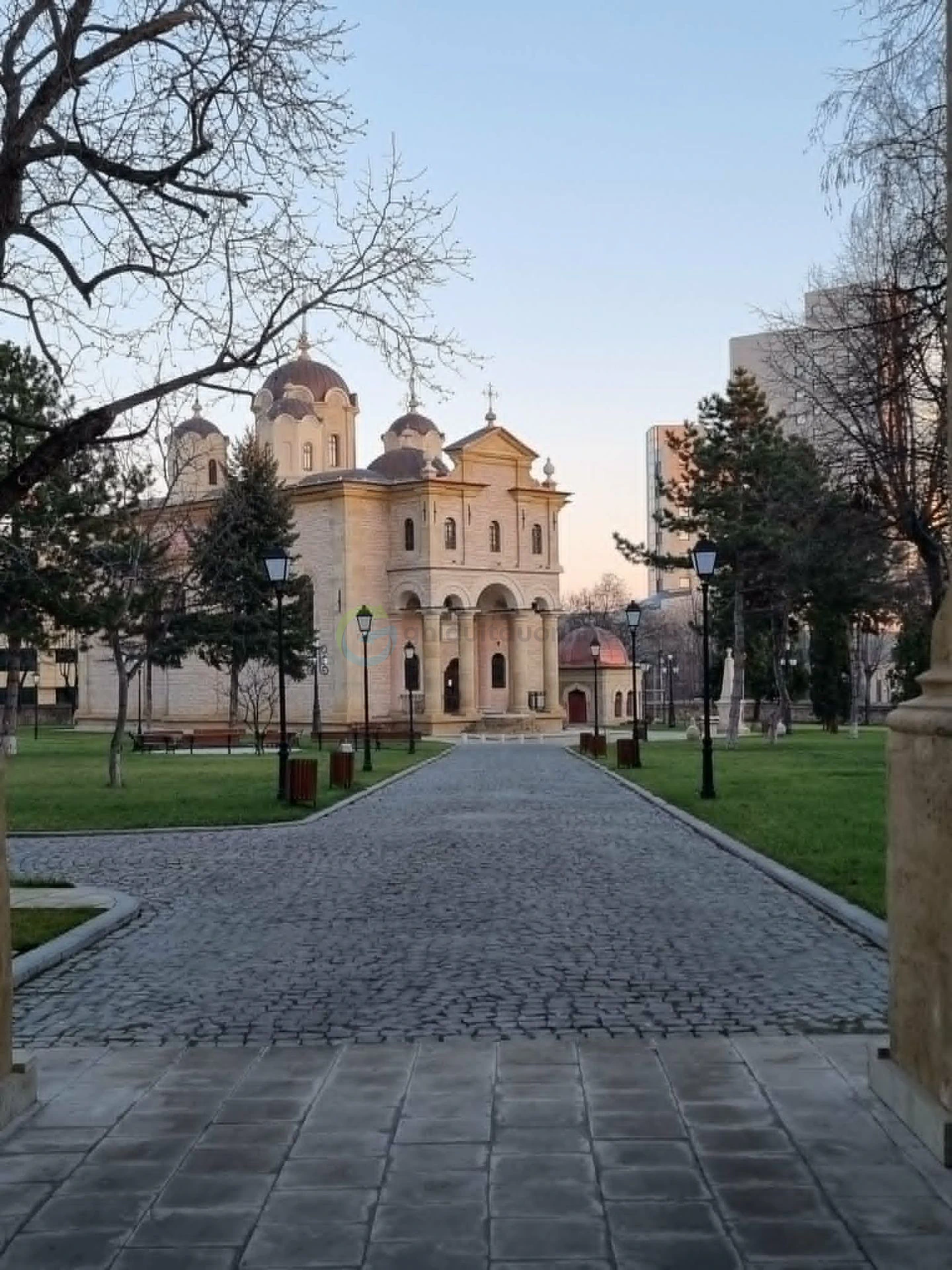 Mânăstirea Golia