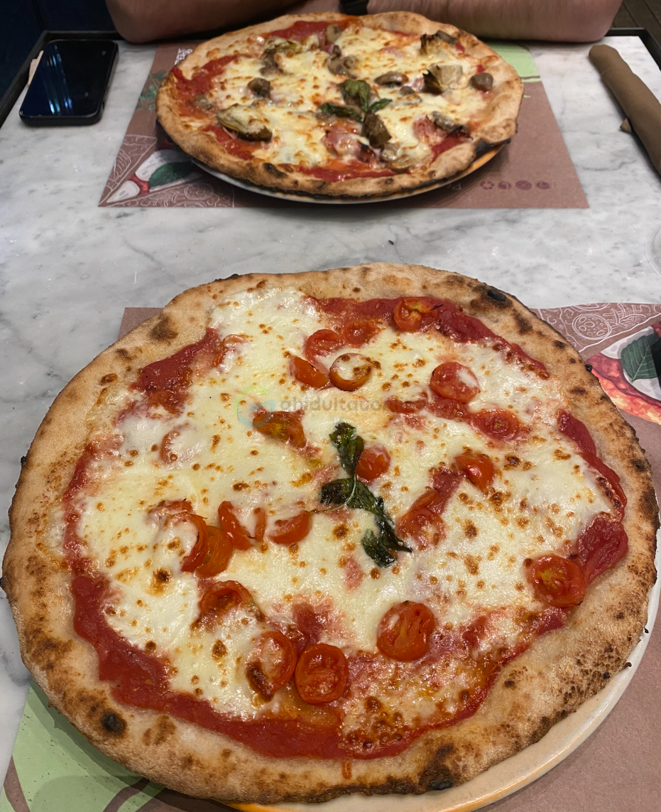 Mama Eat, pizza