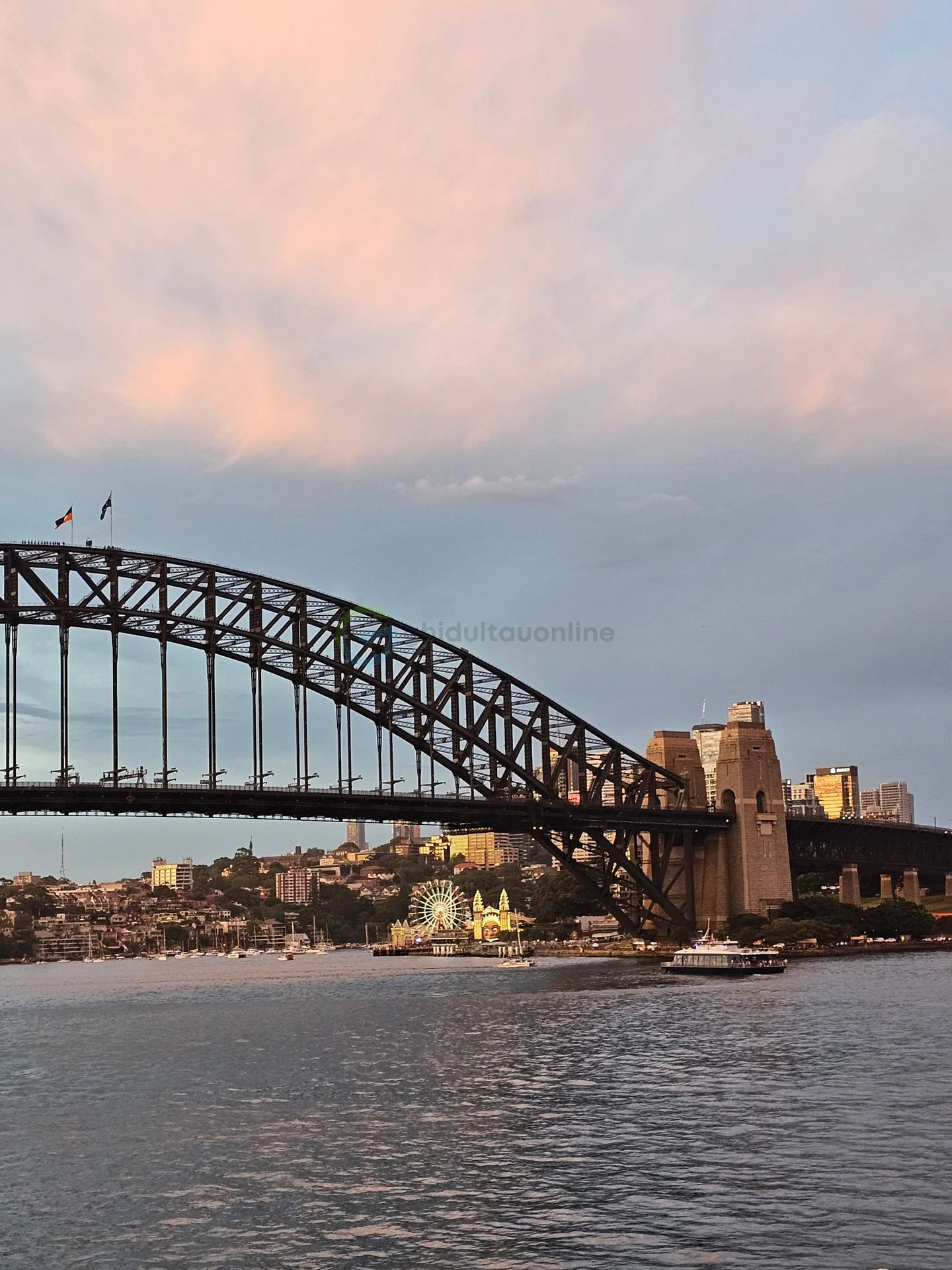 Sydney Harbour Bridge