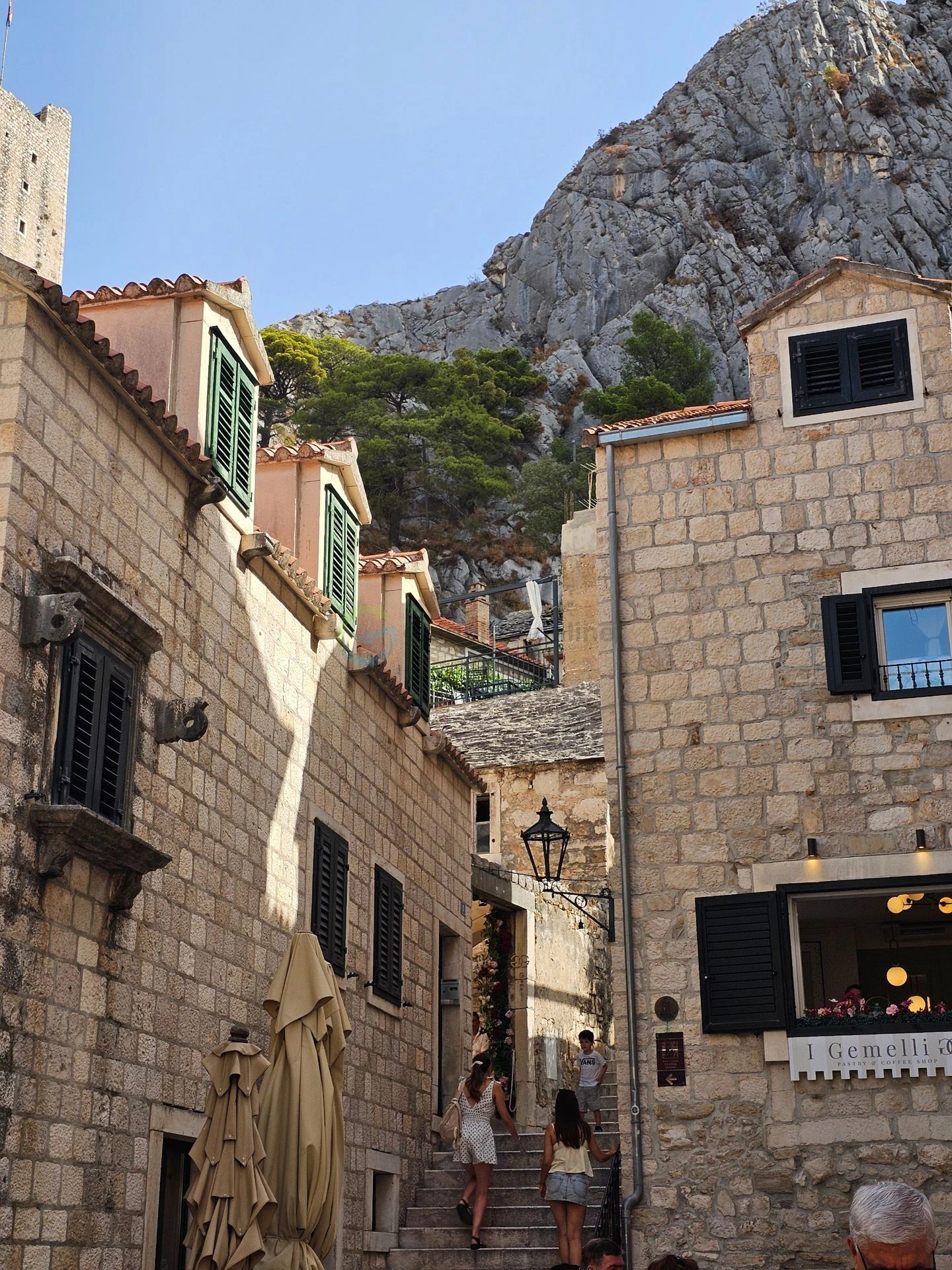 Omis