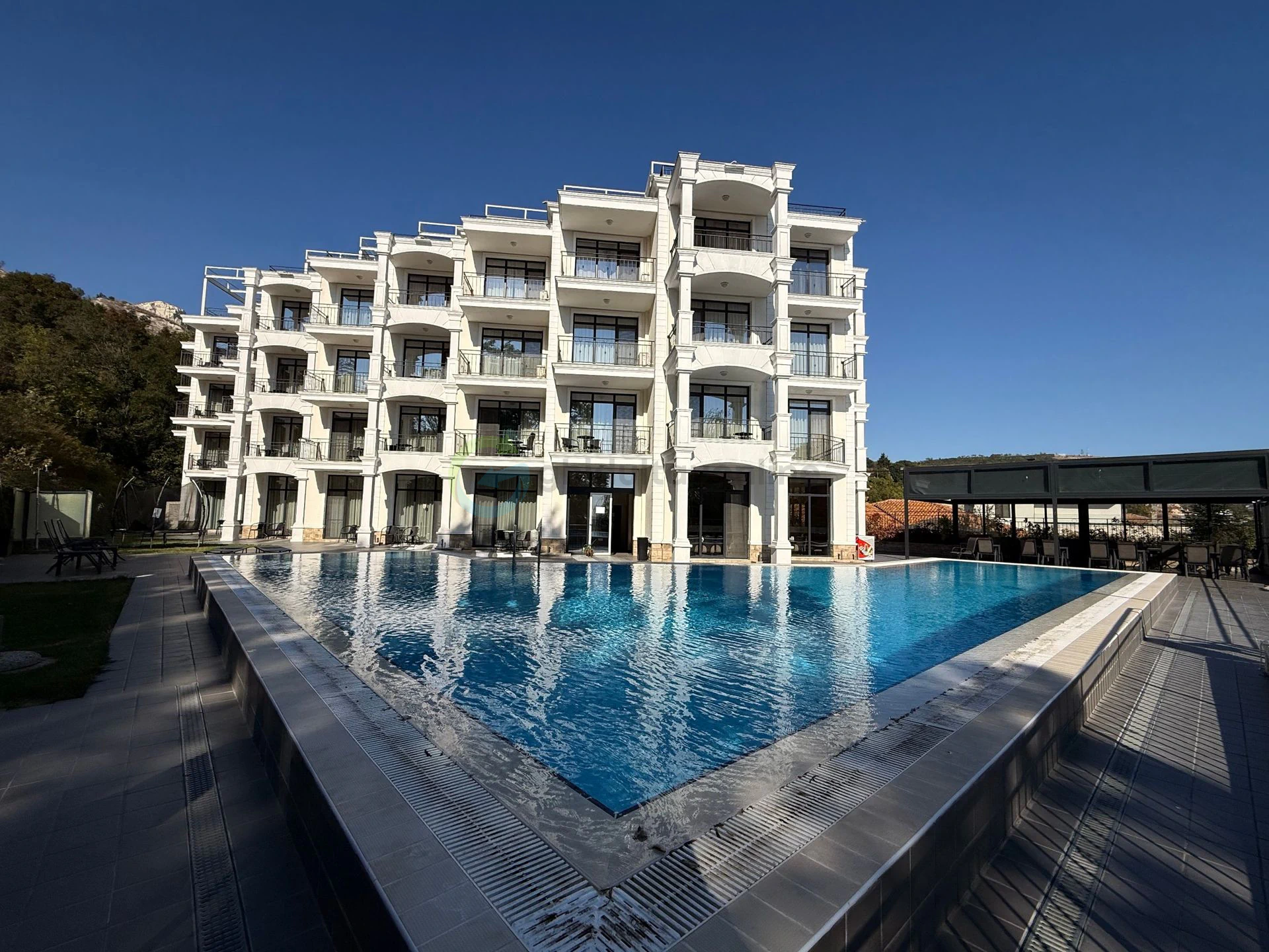 hotel cu piscina